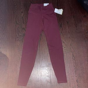 Old Navy Balance Leggings
